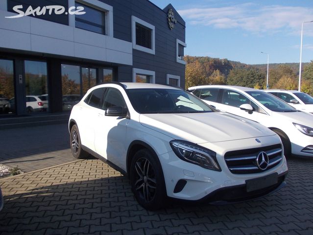 Mercedes GLA